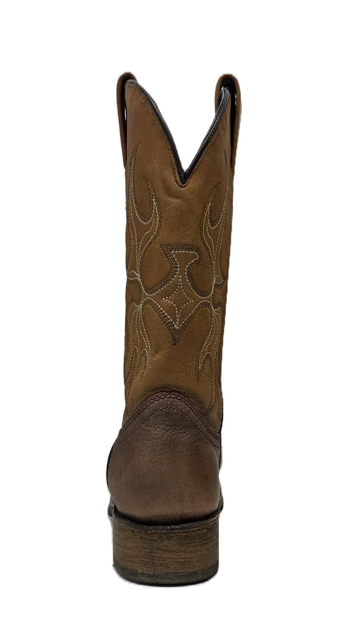 CORRAL - WOMEN'S PRO RODEO - A3917