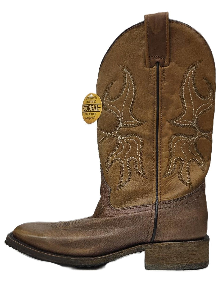 CORRAL - WOMEN'S PRO RODEO - A3917